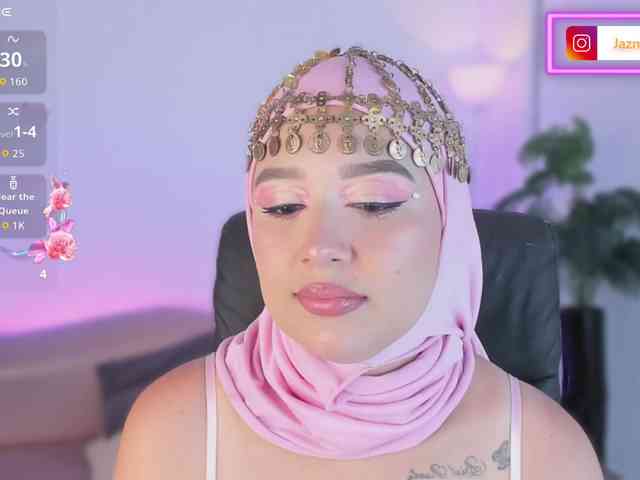 Jazmin-Kitana webcam