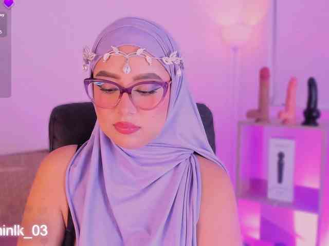 Jazmin-Kitana webcam