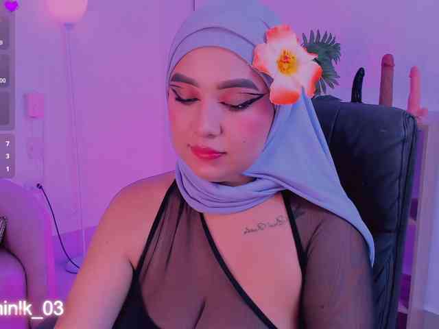Jazmin-Kitana webcam