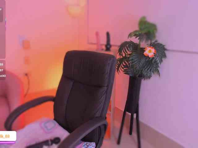 Jazmin-Kitana webcam