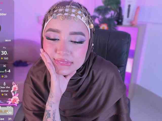 Jazmin-Kitana webcam