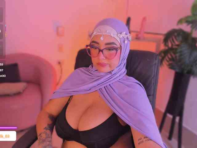Jazmin-Kitana webcam