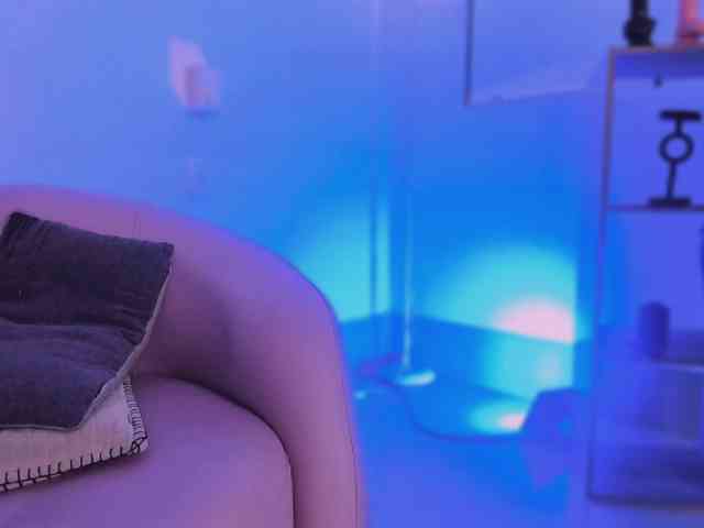 Jazmin-Kitana webcam