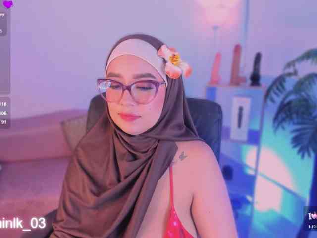 Jazmin-Kitana webcam