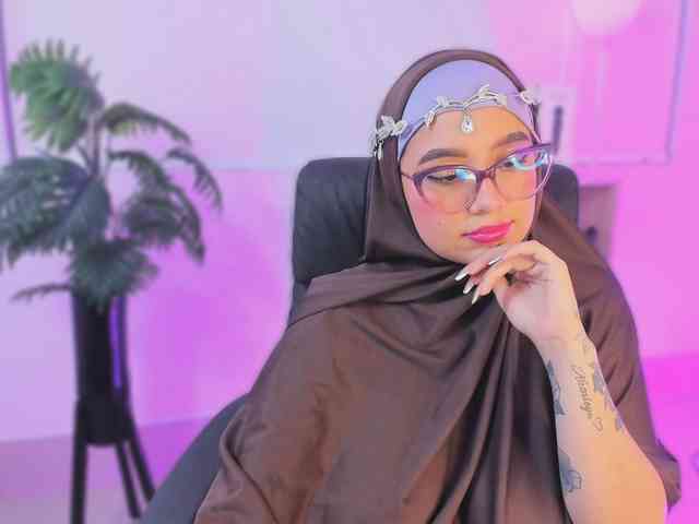 Jazmin-Kitana webcam