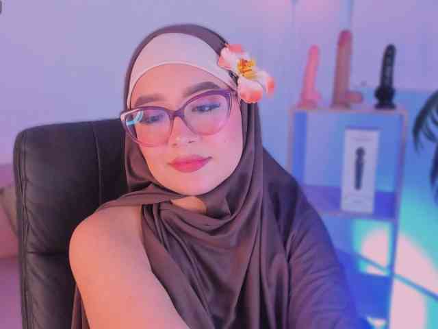 Jazmin-Kitana webcam