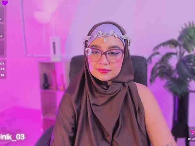 Jazmin-Kitana webcam