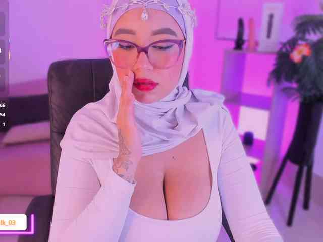 Jazmin-Kitana webcam