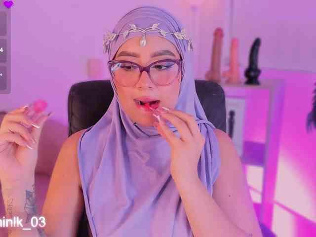 Jazmin-Kitana webcam