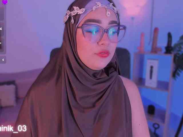 Jazmin-Kitana webcam