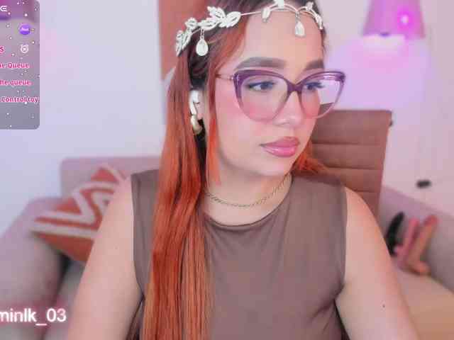 Jazmin-Kitana webcam