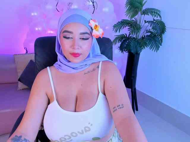 Jazmin-Kitana Jazmin-Kitana