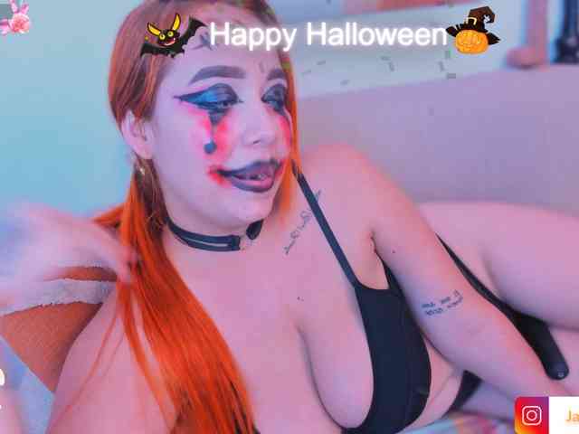 Jazmin-Kitana webcam