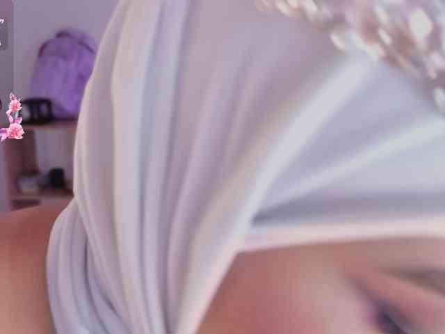 Jazmin-Kitana webcam