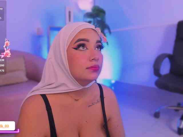 Jazmin-Kitana webcam