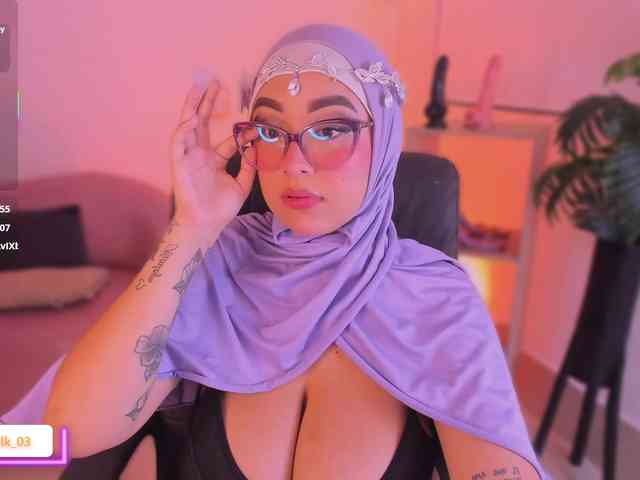 Jazmin-Kitana webcam