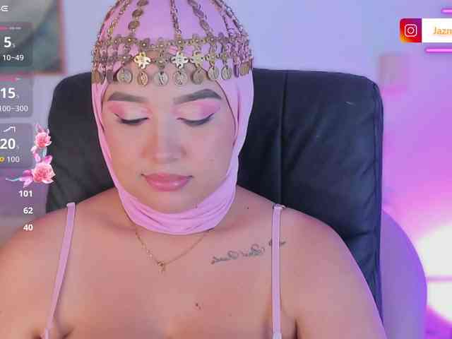 Jazmin-Kitana webcam