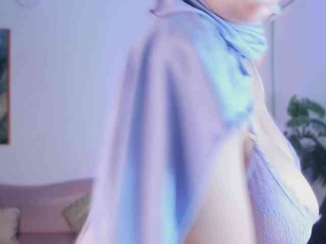 Jazmin-Kitana webcam