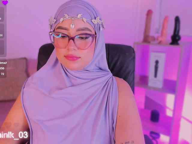 Jazmin-Kitana webcam