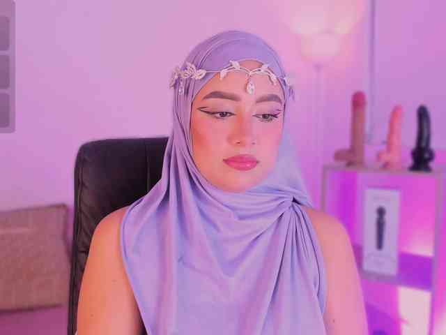 Jazmin-Kitana webcam