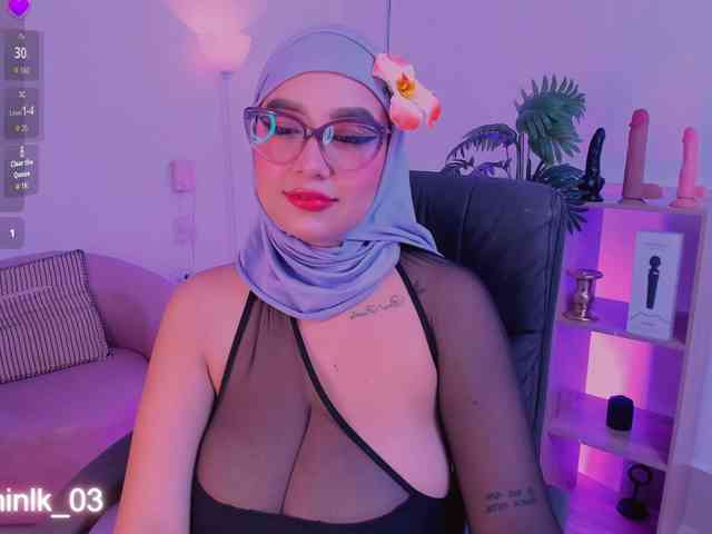 Jazmin-Kitana webcam