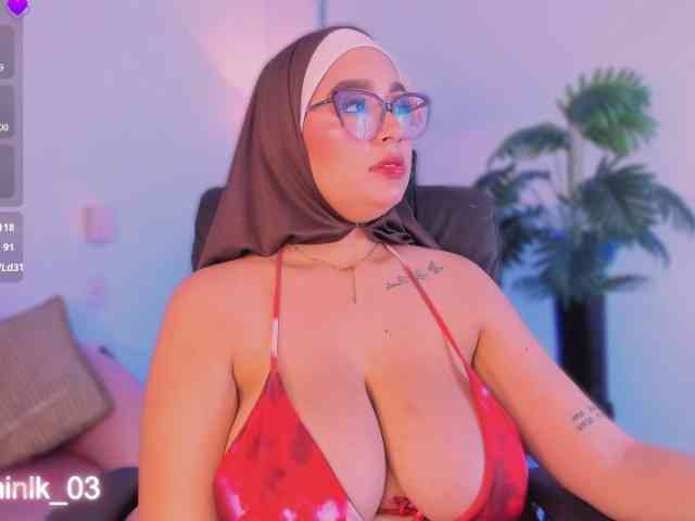Jazmin-Kitana webcam