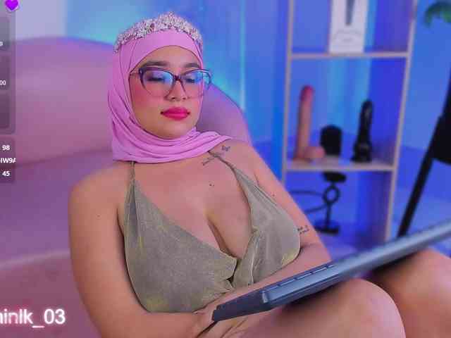 Jazmin-Kitana webcam