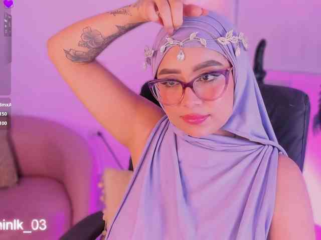 Jazmin-Kitana webcam