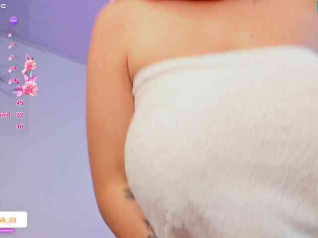 Jazmin-Kitana webcam
