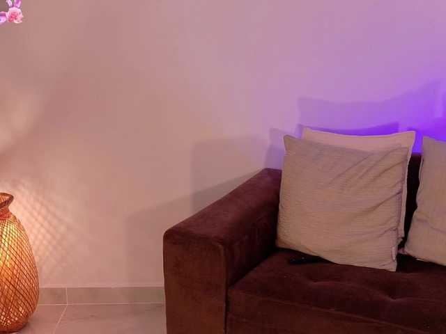 AnabelWolf live cam on BongaCams
