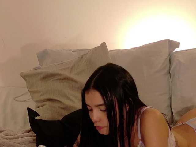 AnabelWolf live cam on BongaCams