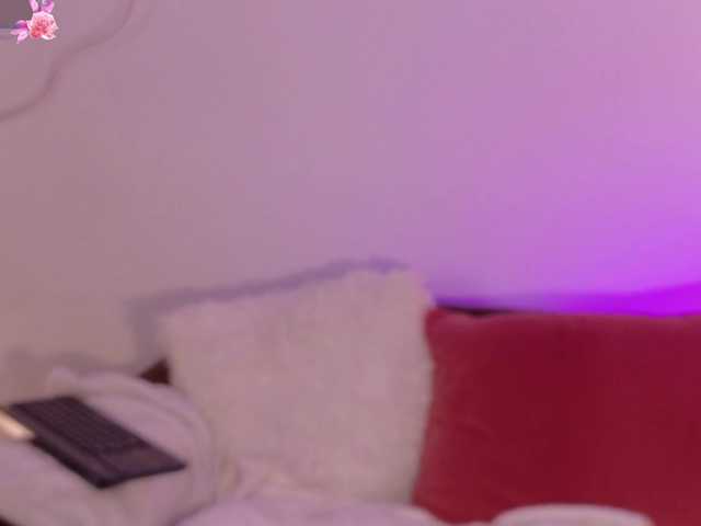 AnabelWolf live webcam show
