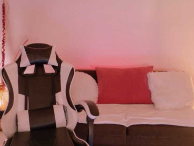 le modèle AnabelWolf est en webcam porno dans un show sur le site bongacams, il possède les tags suivants: Latino/Hispanic,Brunette,Shaved