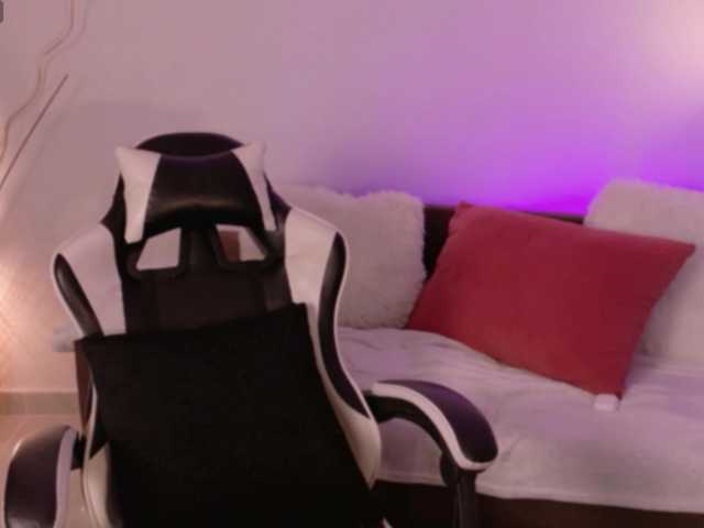 AnabelWolf live cam on BongaCams
