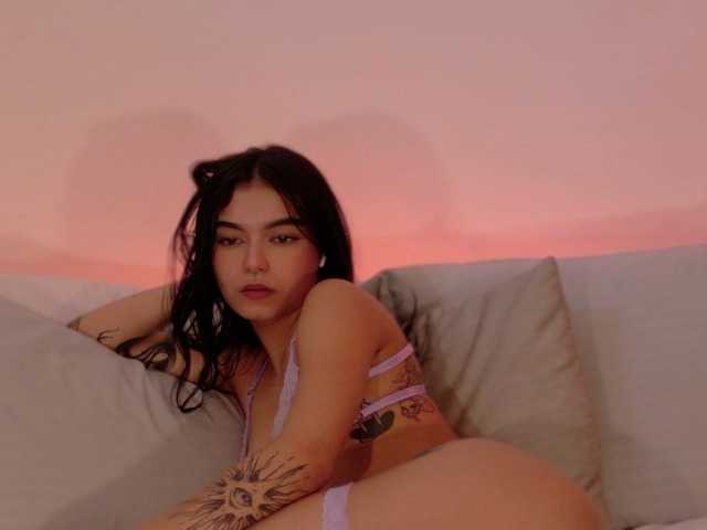 AnabelWolf live cam preview