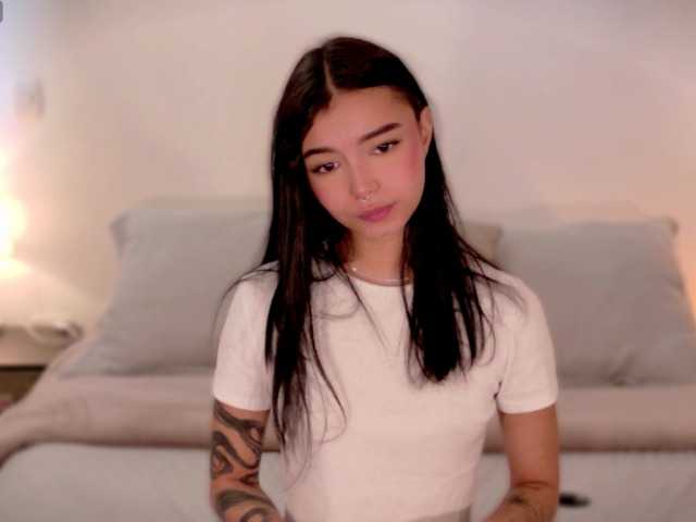 AnabelWolf live cam on BongaCams