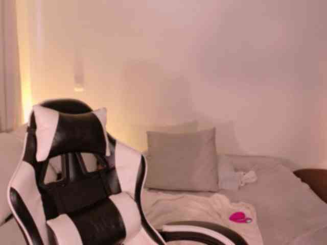AnabelWolf webcam