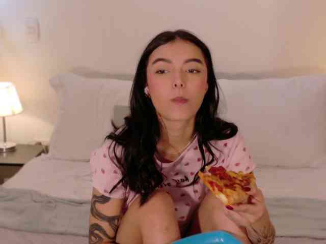 AnabelWolf webcam
