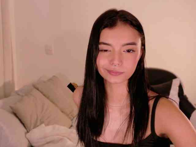 AnabelWolf webcam