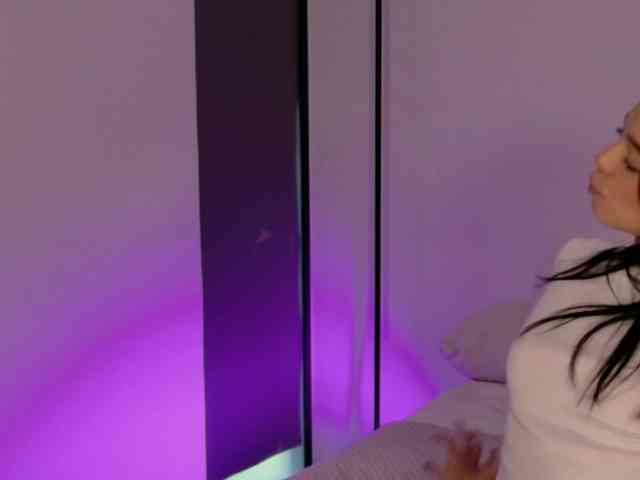 AnabelWolf webcam