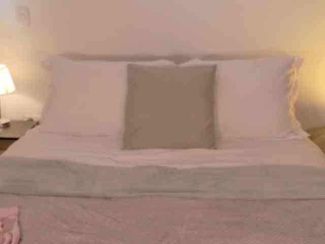 AnabelWolf webcam