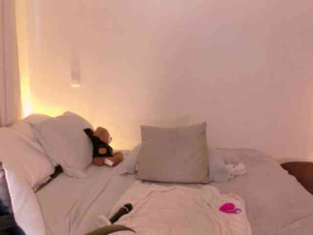 AnabelWolf webcam