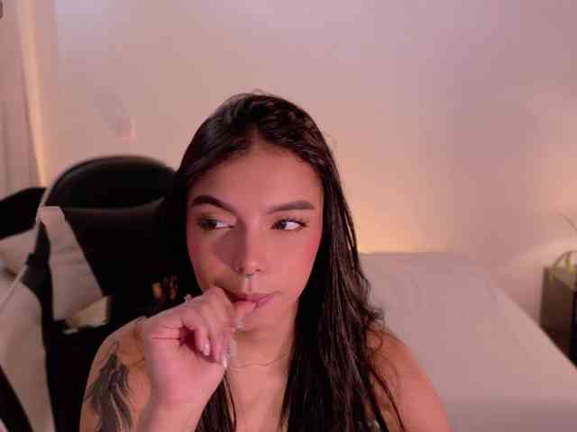 AnabelWolf webcam