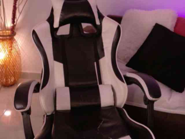 AnabelWolf webcam