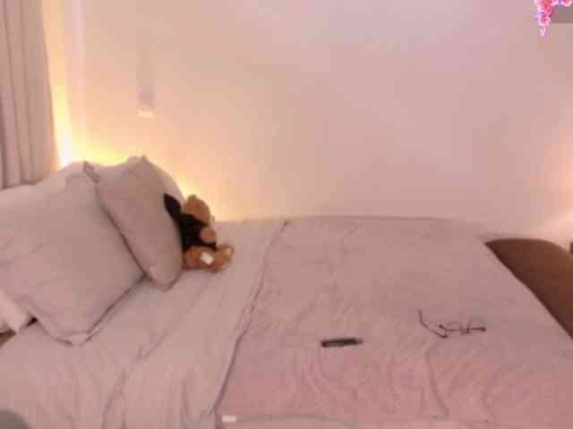 AnabelWolf webcam