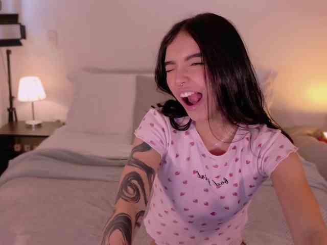 AnabelWolf webcam