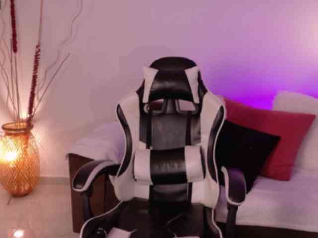AnabelWolf webcam