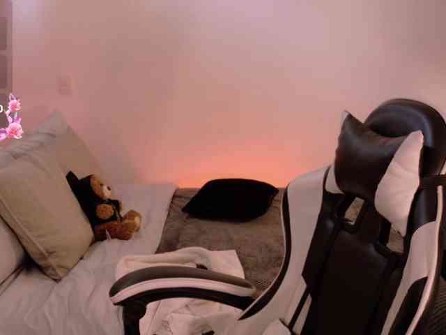 AnabelWolf webcam