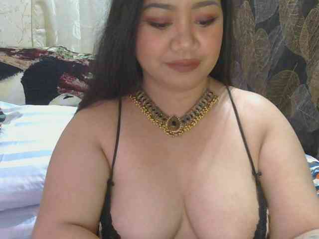 Model: ladyvita21