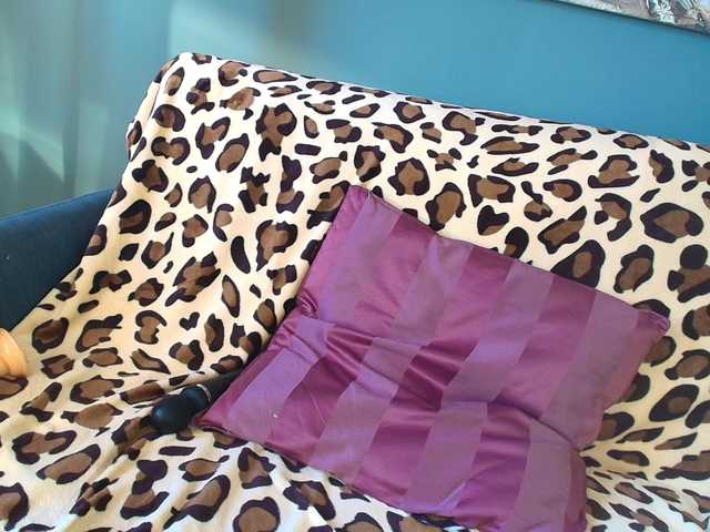 AnneBlueeyes live cam on BongaCams